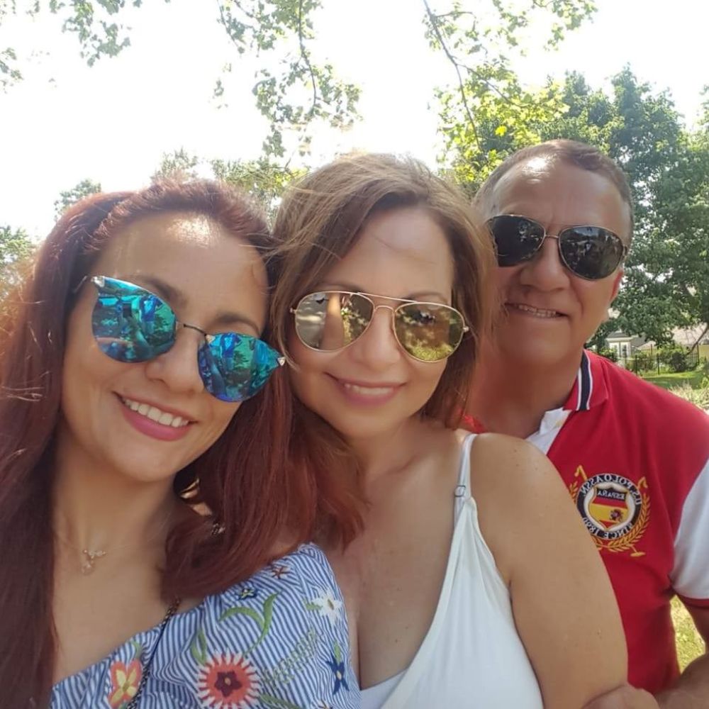 Meet your Posher, Tuti